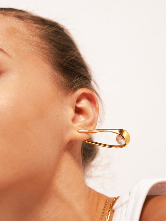 Lyra Arc Pearl Earrings