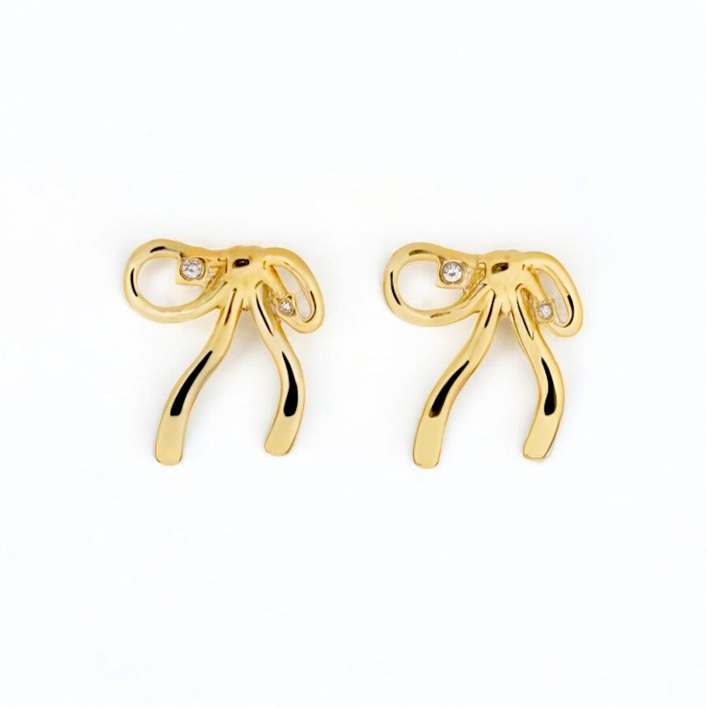 Amour Bow Studs